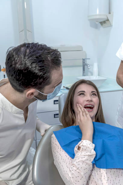 Best Emergency Tooth Extraction  in Tomball, TX